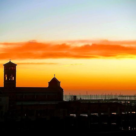 A Casa Di Vale Bed & Breakfast Nettuno Exterior photo